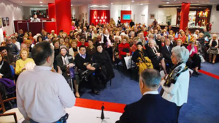  Ramón Carballo, Concepción Maza y Carlos Manso, en el homenaje.