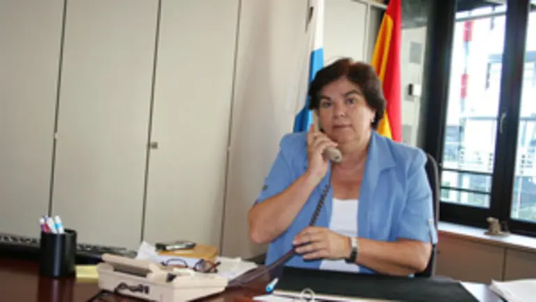  Guillermina Hernández, en su despacho de viceconsejera.