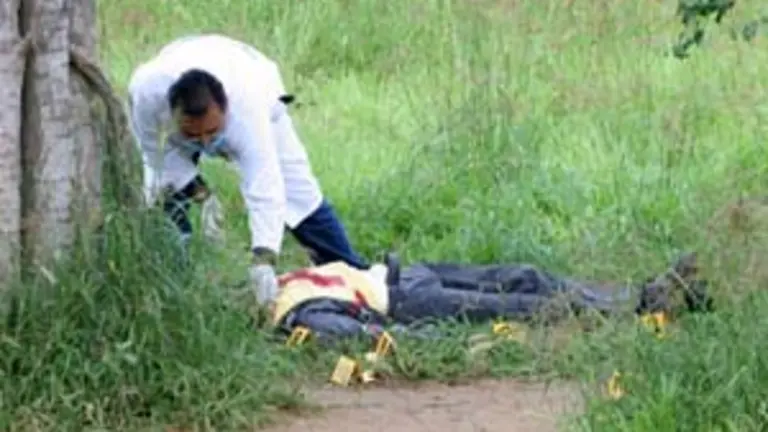  La polic&iacute;a analiza las pruebas tras la muerte de uno de los escoltas del empresario asturiano.