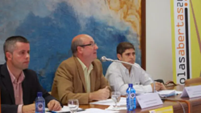  Manuel Luis Rodr&iacute;guez, durante la presentaci&oacute;n del programa.