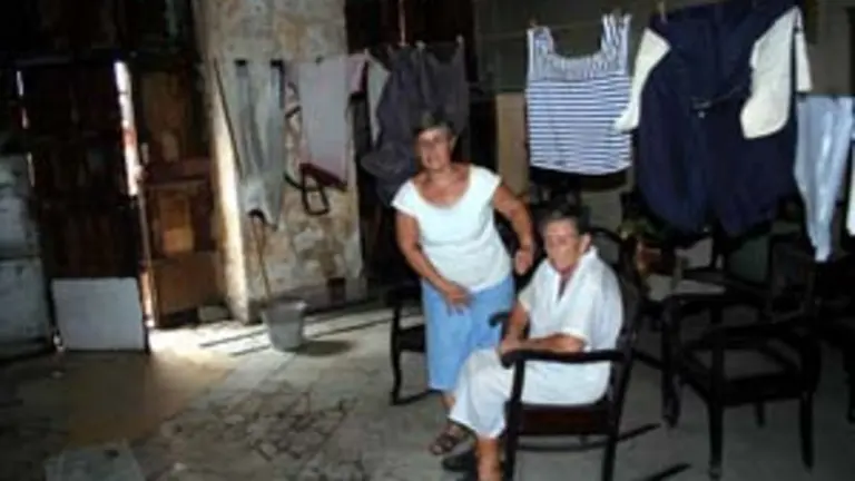  Insua y su familia ahora no tienen donde dormir.