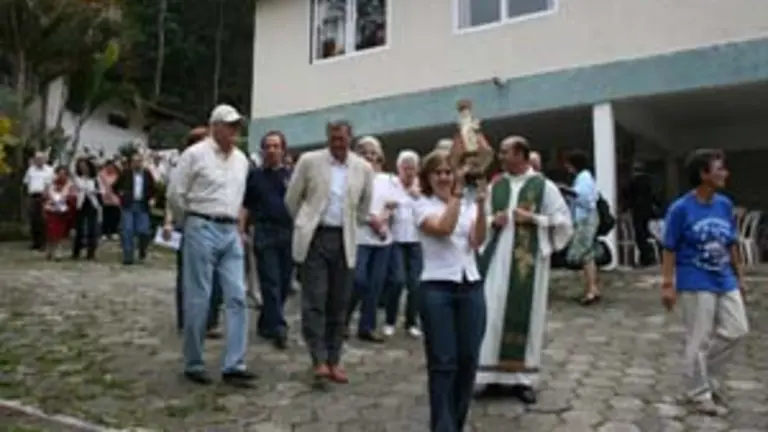  Valent&iacute;n Ru&iacute;z en la procesi&oacute;n de la Romer&iacute;a Asturiana, organizada la pasada semana por el Centro Asturiano de S&atilde;o Paulo.