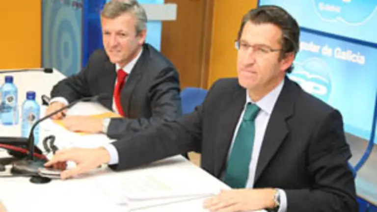  Alfonso Rueda, secretario general del PP y Alberto N&uacute;&ntilde;ez Feij&oacute;o, presidente del PPdG.