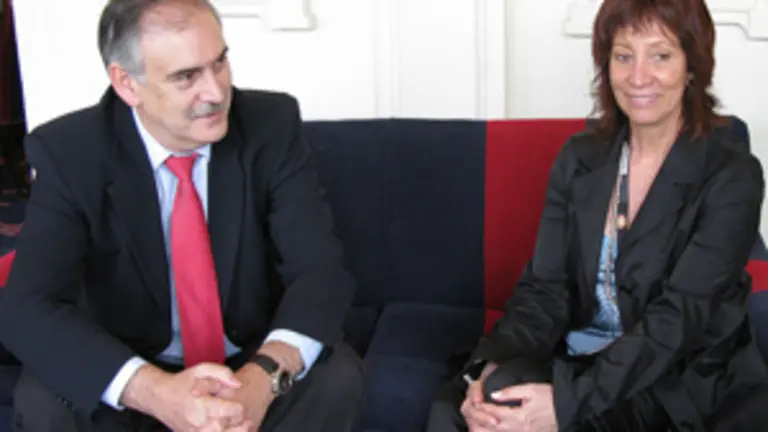  Fernando Salgado e Ignacio Varela en la reuni&oacute;n mantenida en San Sebasti&aacute;n con Liliana Mazzure.