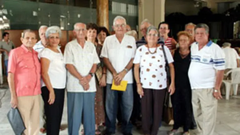  Un grupo de gallegos durante la celebraci&oacute;n del D&iacute;a de la Hispanidad.