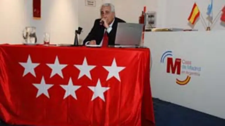  Roberto del Cura, durante su intervención.