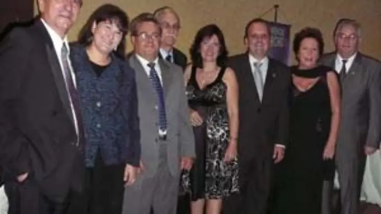  Directivos de la entidad, durante la celebraci&oacute;n.