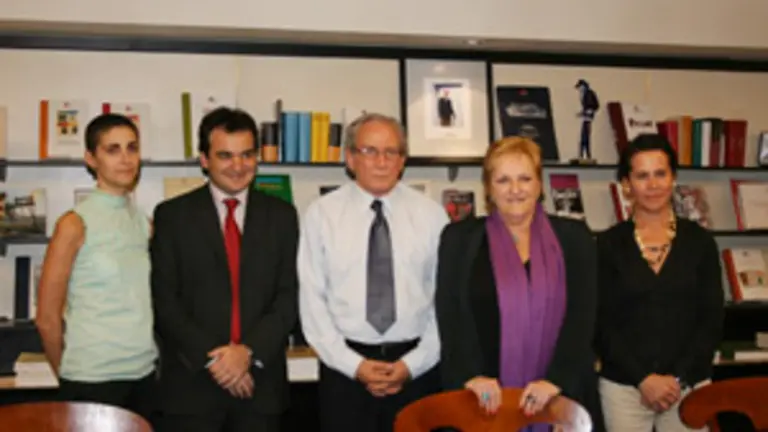  Cristina Caama&ntilde;o, Nicol&aacute;s Wernicke, Albo Fabris, Mar&iacute;a Xos&eacute; Porteiro y Amparo Casta&ntilde;o.