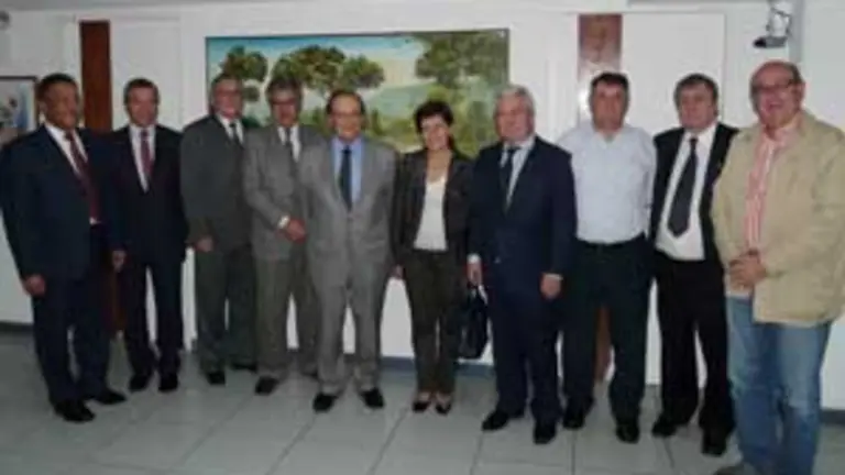  La conselleira en la AEGV.