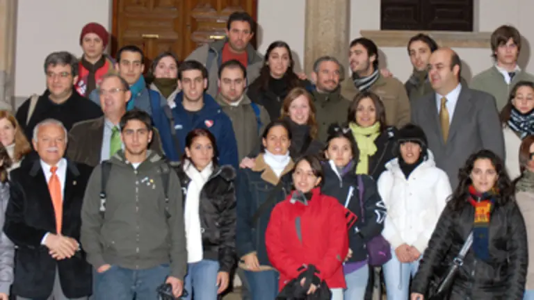  Los jóvenes, como los hijos de los emigrantes salmantinos en Argentina que han participado en la Operación Raíces, son de los más beneficiados.