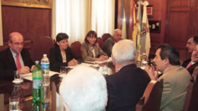  Rubio Vidal, durante una reuni&oacute;n anterior del Patronato en Buenos Aires.