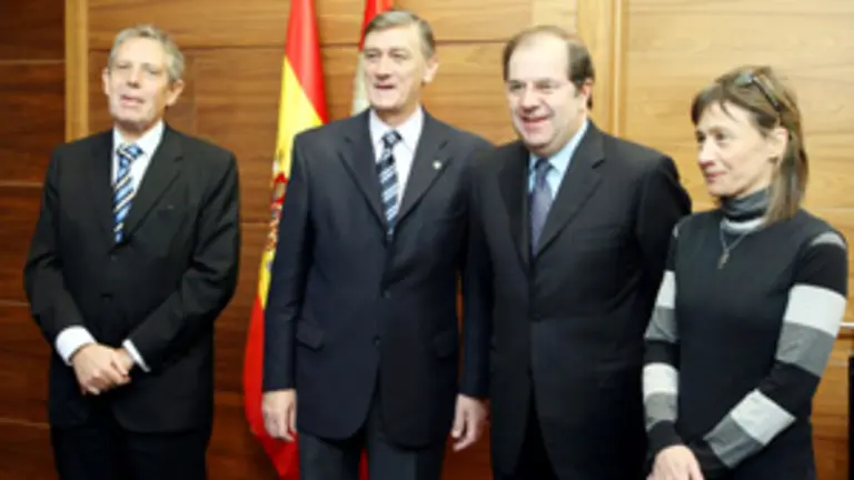  Herrera se reunió con la comitiva argenitna.  