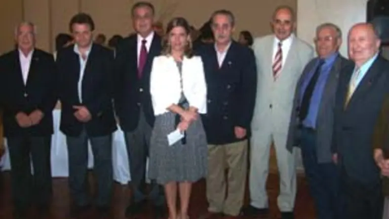  Victoria Cristóbal con el resto de asistentes a la gala.