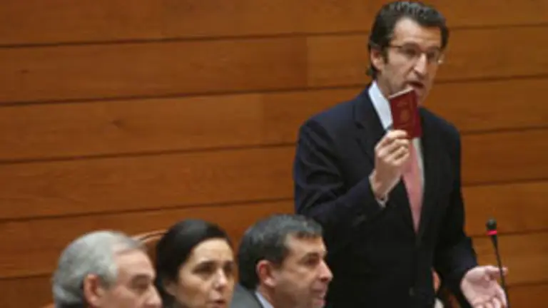  Feij&oacute;o, durante el Pleno del Parlamento de hoy.