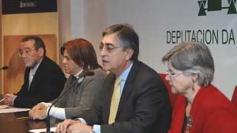  Fern&aacute;ndez Moreda present&oacute; el ensayo ganador.