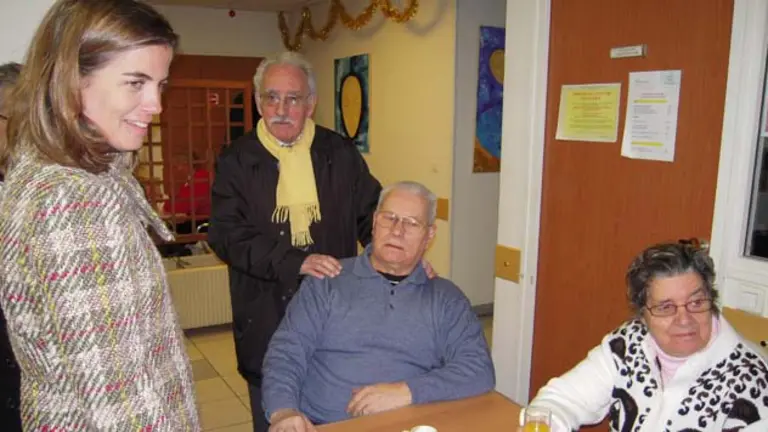 Victoria Cristóbal, durante su visita al centro ‘Cristino García’ de París.