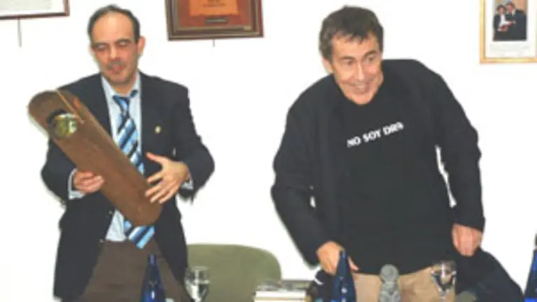  Un momento del homenaje que el Centro de Soria en Madrid hizo al escritor Fernando Sánchez Dragó.