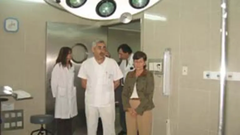  La conselleira Mar&iacute;a Jos&eacute; Rubio visita algunas dependencias remodeladas en el Hospital del Centro Gallego.