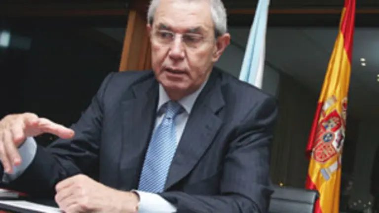  P&eacute;rez Touri&ntilde;o defendi&oacute; que la emigraci&oacute;n vote seg&uacute;n la ley.