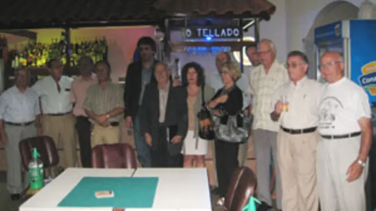  P&eacute;rez Bouza, durante su visita al Centro Orensano de Montevideo.