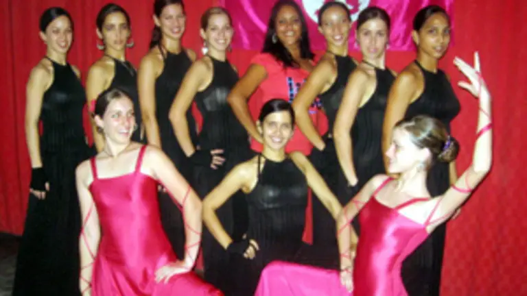 Los cuerpos de baile castellanos y leoneses están entre los más activos de la emigración en Cuba.