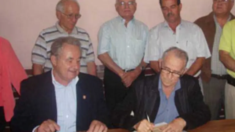   Parte de los directivos de ambas entidades.