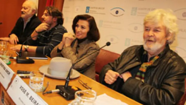  Xos&eacute; Manuel Beiras, durante la rueda de prensa que ofreci&oacute;.