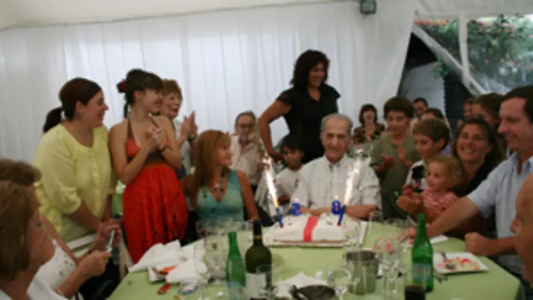  Manuel Cao Corral, momentos antes de soplar las velas.