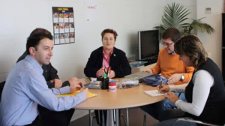  Una representaci&oacute;n de la Junta Directiva de Lausanne se reuni&oacute; con Teresa Ordiz y Ana Rivas.