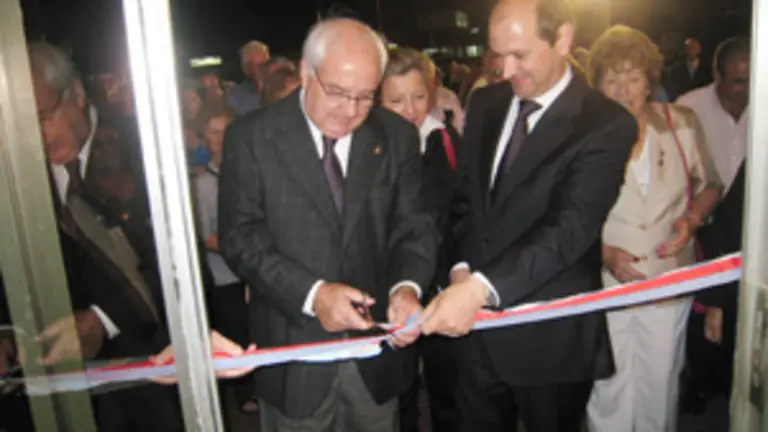  Ramos y Louz&aacute;n, durante la inauguraci&oacute;n del Policl&iacute;nico. 