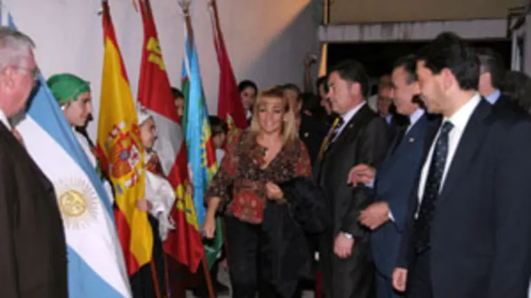  Isabel Carrasco, a su llegada al Centro Castellano Leonés de La Plata.