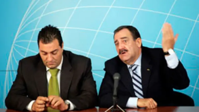  El concejal de Patrimonio, Salvador Cruz y el alcalde de Salamanca, Julián Lanzarote