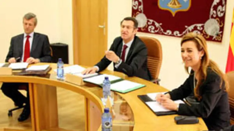 N&uacute;&ntilde;ez Feij&oacute;o presidi&oacute; el pasado lunes el primer Consello del nuevo gobierno.