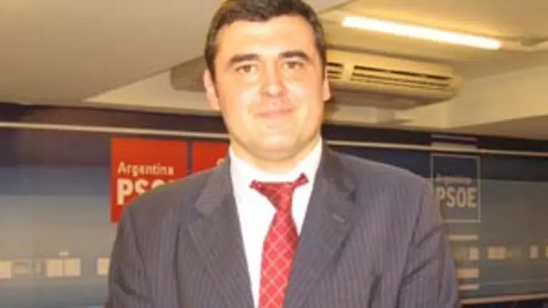 El candidato asegura que sólo piensa en ganar las elecciones europeas.