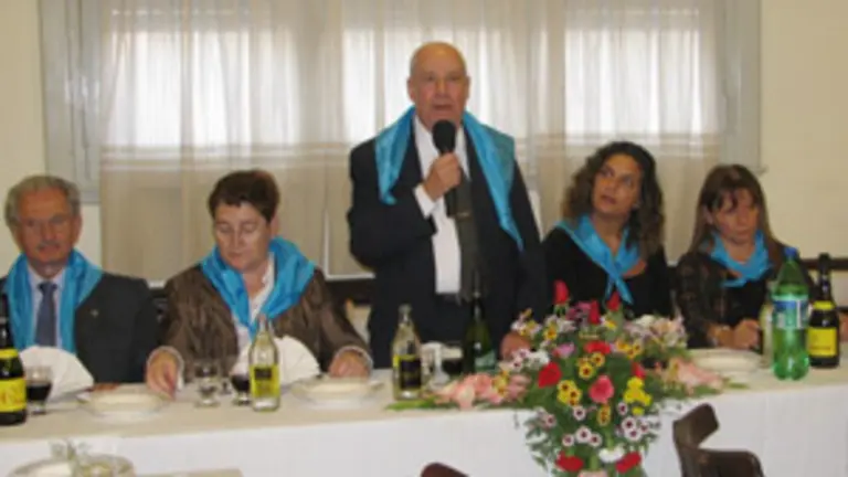  El presidente del Centro Asturiano agradeci&oacute; la visita de la viceconsejera de Emigraci&oacute;n a Mar de Plata.