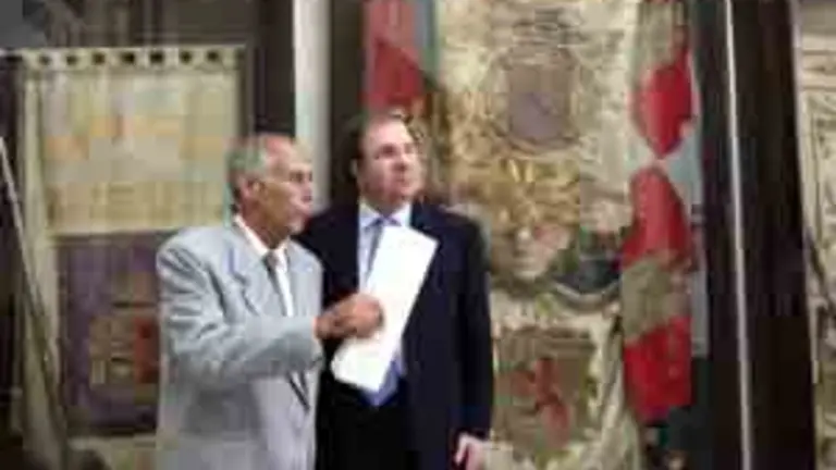  Sergio Rabanillo, en la Casa de Castilla y León junto a Herrera.