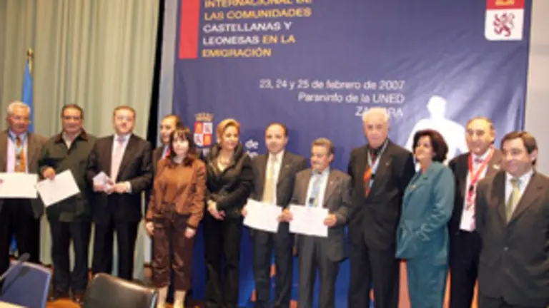  Acto de entrega de diplomas del 2º premio de la memoria de la emigracion castellana y leonesa.