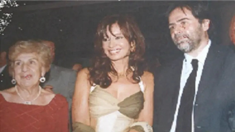 Coscia, junto a Cristina Fern&aacute;ndez y a la madre del reci&eacute;n nombrado responsable de Cultura.