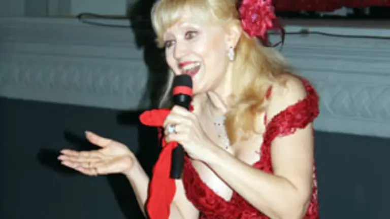 La cantante María Alexandra, durante su actuación. 