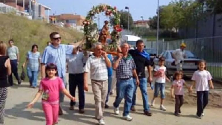 Un momento de la procesión en honor a la Virgen de la Encina. 