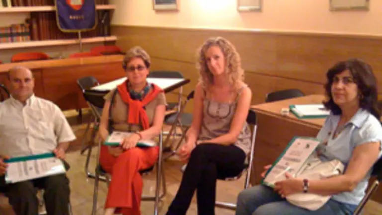  Asistentes al primer taller sobre la Ley de la Dependencia y los cuidadores de personas dependientes.