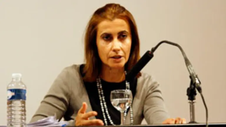  Mar&iacute;a Mercedes Mato, durante su intervenci&oacute;n en Toulouse.