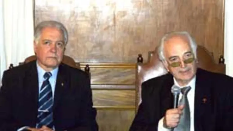   Rub&eacute;n Ben&iacute;tez y Jorge Tirabasso, durante la presentaci&oacute;n.