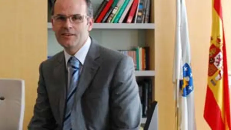  Jes&uacute;s V&aacute;zquez Abad, en su despacho en la Conseller&iacute;a.