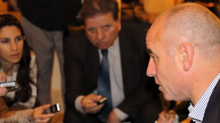  Santiago Camba, durante la rueda de prensa que ofreci&oacute; en Buenos Aires.