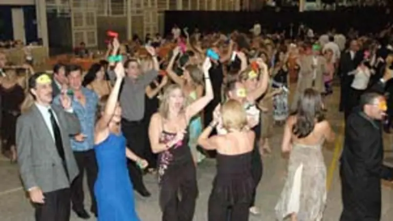  Una de las fiestas navide&ntilde;as del Grupo Uni&oacute;n, celebradas en la Pista Techada.