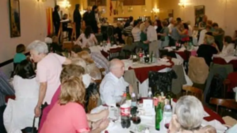  Un momento del almuerzo.