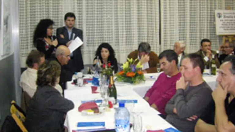  A entrega de premios celebrouse no transcurso dunha cea.