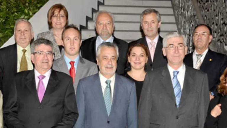  El presidente con los representantes de las Comunidades Andaluzas.