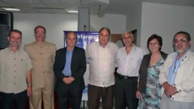  Seraf&iacute;n Pell&oacute;n Espi&ntilde;eira, Organizaci&oacute;n; Carlos Carreira Quintas, RR PP; &Aacute;lvaro Sarria P&eacute;rez, secretario general; Antonio Fabal P&eacute;rez, presidente; Marco Fari&ntilde;a Garc&iacute;a, Informaci&oacute;n; Irene Gurrea Conde, comisionada; y Eugenio Escuela, vocal.